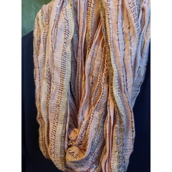 🍍Blush Pink Shimmer Infinity Scarf 🍍 - Picture 6 of 7
